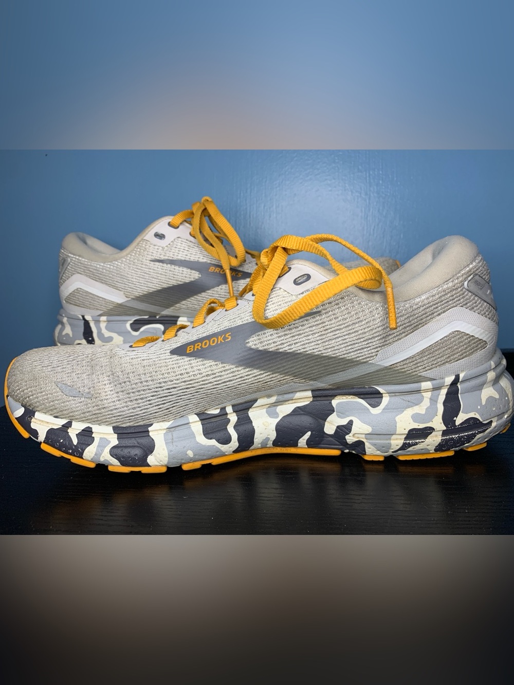 Brooks Ghost 15 Athletic Shoes in Grey and Yellow